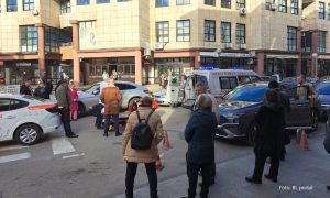Teška saobraćajka u centru Banjaluke: Žena udarena dok je prelazila ulicu FOTO