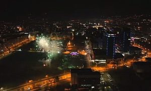 Spektakularnim vatrometom u Banjaluci završeno donatorsko veče “S ljubavlju hrabrim srcima” VIDEO