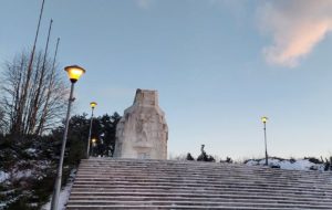 Odobren prolaz za nekoliko vozila: Na snazi i dalje zabrana saobraćaja za Banj brdo