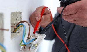 Tempirane bombe u domaćinstvu: Električar objasnio šta su najčešći uzroci požara