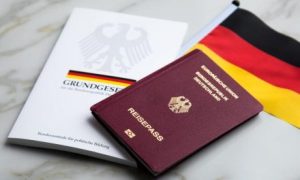 Mnogo lakše do njemačkog pasoša: Bundestag donio odluku o državljanstvu za strance
