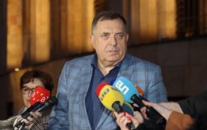 Dodik nakon sastanka sa privrednicima: Najniža plata ostaje 900 KM