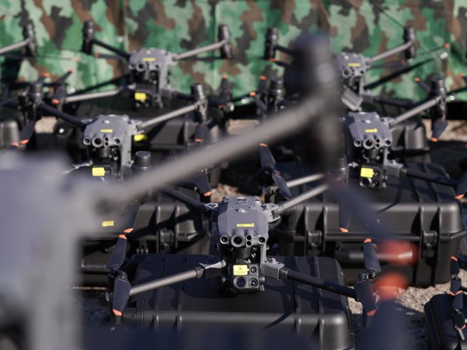 Crnogorci se naoružavaju: Od Slovenije nabavljeno šest dronova