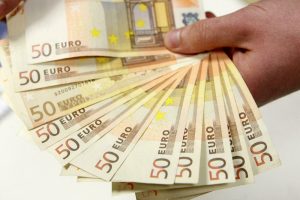 “Debelog” li novčanika: Najbogatiji štediša u Crnoj Gori oročio 26,5 miliona evra