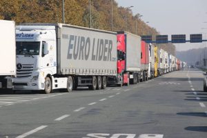 Iz policije navode: Kolone kamiona na granici Srbije i Hrvatske duge i do 10 kilometara