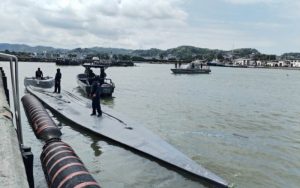 Pošiljka vrijedna 27 miliona dolara: Mornarica presrela podmornicu sa 800 kilograma kokaina