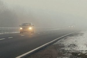 Vozači oprez! U kotlinama magla, a u višim predjelima opasnost od poledice