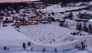 Zimska bajka u Poljskoj: Najveći lavirint na svijetu i masivne snježne skulpture FOTO