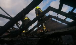 Nema odmora za vatrogasce: Gorjele kuća i garaža u Banjaluci FOTO