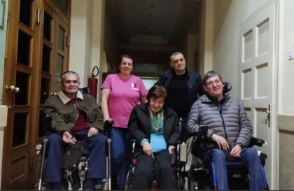 Stanivuković se nije pojavio: Lica sa invaliditetom noćila u Gradskoj upravi