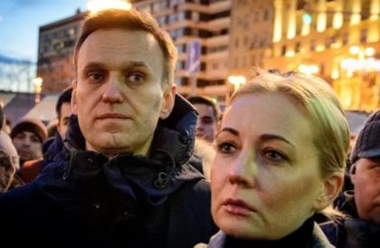 Supruga Navaljnog nakon smrti muža optužuje Putina: Biće izveden pred lice pravde