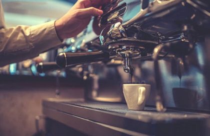 Nema krize za Banjalučane: Kafići krcati, a kafa nikad skuplja