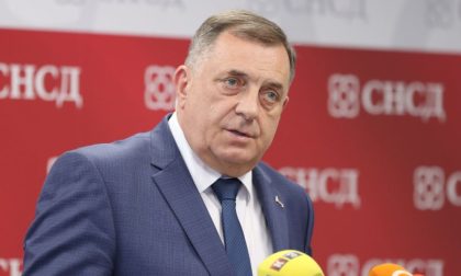 Dodik ocijenio: SNSD državotvorna stranka zahvaljujući ženama