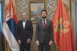 Jačanje bilateralnih odnosa: Milatović primio akreditive novog ambasadora Srbije