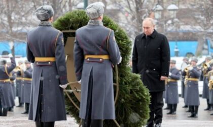 Rusija obilježava Dan branilaca otadžbine: Putin položio vijenac na Grob neznanog junaka