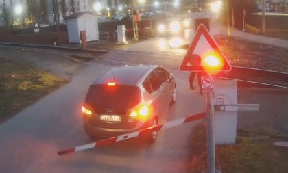 Vozač otkinuo rampu: Ponovo incident na pružnom prelazu u Banjaluci VIDEO