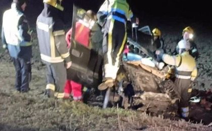 Teška nesreća kod Vrbasa: Muškarac poginuo, automobil smrskan do neprepoznatljivosti