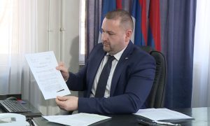 Nuždić pokazao dokument: Evo zašto tvrdi da Uzunovićeva ne može objektivno da sudi predsjedniku Srpske FOTO