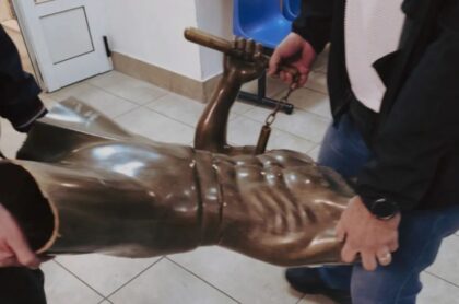 Brus Li iz Mostara pronađen: Ukradena statua veoma oštećena FOTO