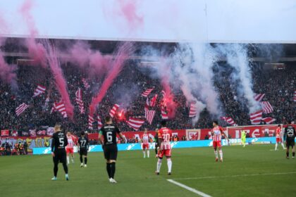 Još se priča o derbiju: Stranac ostao u čudu zbog buke navijača Zvezde i Parizana VIDEO