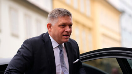 Fico: London da objasni zašto je Džonson ubijedio Zelenskog da ne potpiše mirovni sporazum sa Rusijom