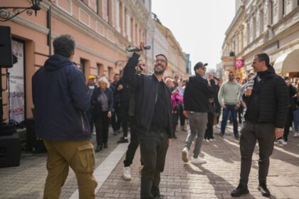 “Jedina Srpska” se ori Banjalukom: Beogradski sindikat napravio spektakl u Gospodskoj VIDEO