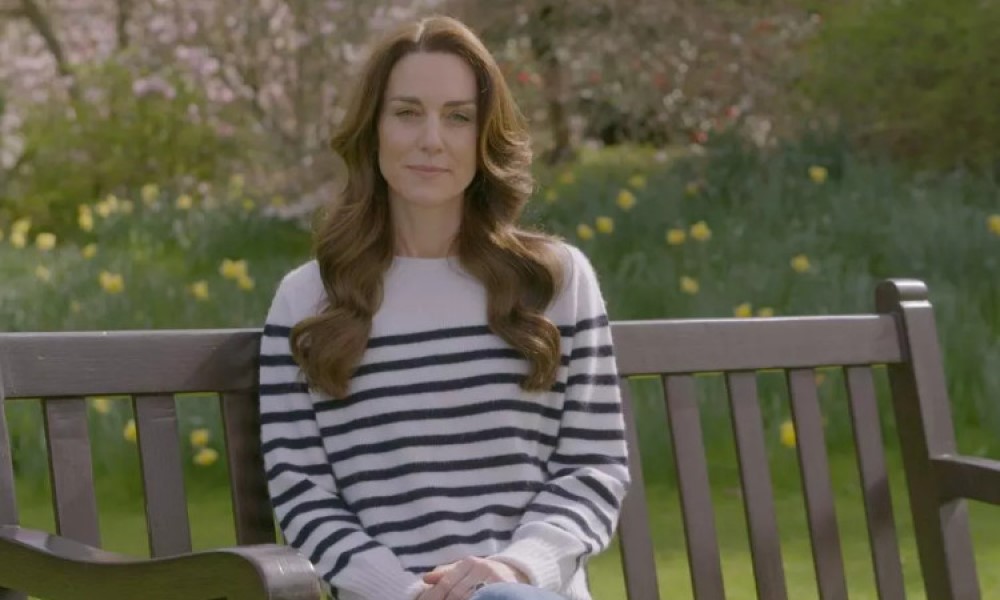 Bolje je? Kejt Midlton se pojavila, a palata joj prepuna pisama sa najljepšim željama