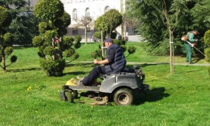 Zvuk kosilica odjekuje gradom: Počelo košenje na području Banjaluke