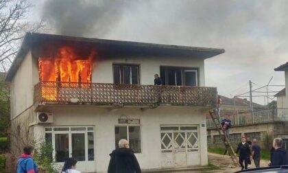 Povrijeđen vlasnik: Požar “progutao” porodičnu kuću