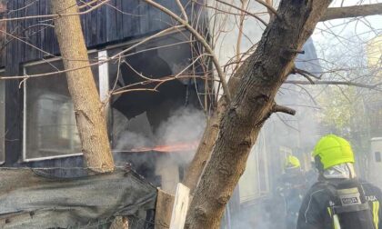 Banjalučki vatrogasci ugasili požar: Vatra zahvatila kancelariju radionice FOTO