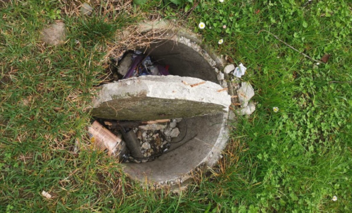 Betonski šaht, otvoren, a pored njega prolaze djeca: Vodite računa u ovom dijelu Banjaluke