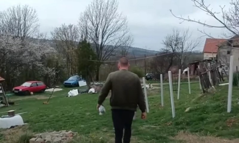 Šok! Bogdan upratio gdje živi lopov koji mu krade građu, pa se lično obračunao s njim VIDEO