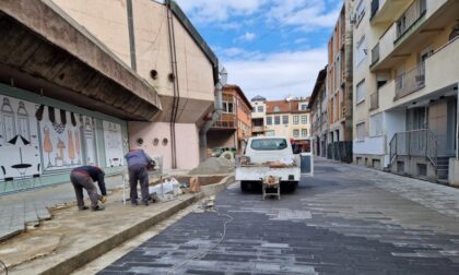 Buka mašina, blato, preskakanje, pa i smeće! Neprijatni prizori iz centra Banjaluke FOTO