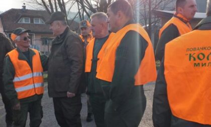 I premijer Srpske u hajci na vuka: Odstreljen šakal i lisica