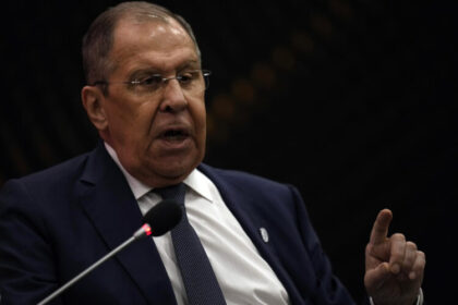 Lavrov ocijenio: “Trojka” zapadnih nuklearnih sila ključni sponzori Kijeva