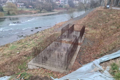 Stanje na gradilištu postalo simbol stagnacije i propadanja: Rđa uništava temelje mosta u Docu