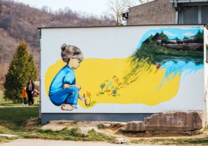Oslikala ga Minja Knežević: OŠ “Milan Rakić” u Banjaluci krasi mural o pitanju zaštite životne sredine