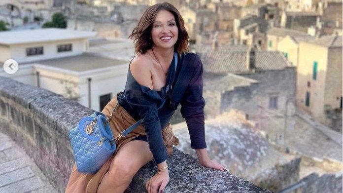 U šestoj deceniji izgleda bolje neko ikada: Poznata pjevačica otkrila svoju tajnu