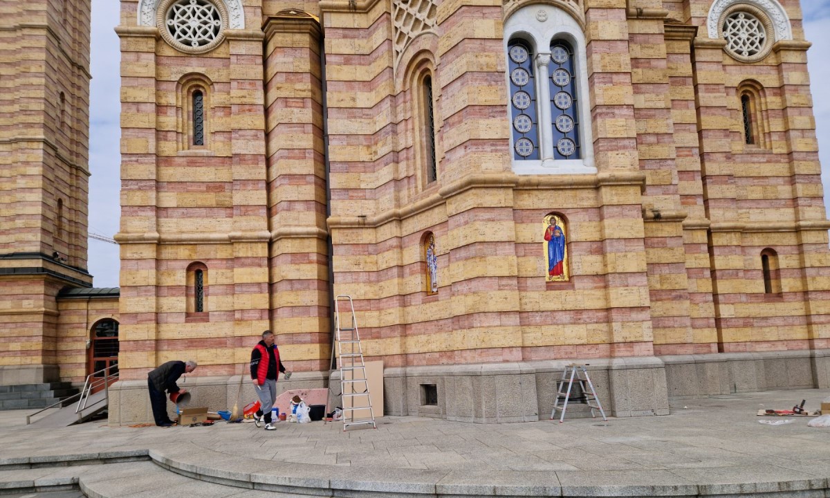 Drugačiji Hram Hrista Spasitelja: Evo šta se promijenilo u centru Banjaluke FOTO