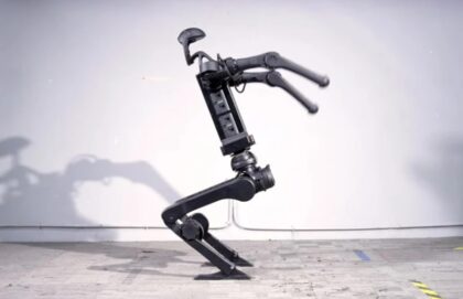 Jedini na svijetu: Robot radi salto unazad bez hidraulike VIDEO