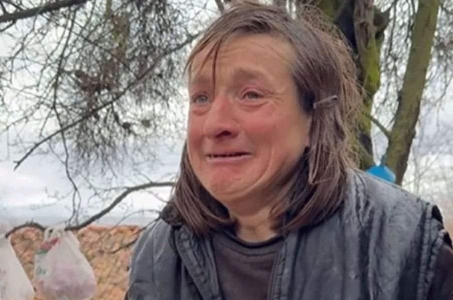 Sestre žive u pukom siromaštvu: Spavaju sa ovcama, hranu dijele sa psima VIDEO