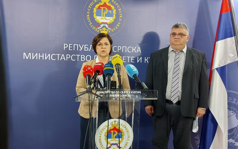 Stojičićeva sa predstavnicima Sindikata: Ne može se pregovarati o povećanju plata u bilo kom sektoru