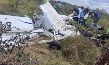 Strahota na nebu: Sudarili se putnički avion i letjelica za obuku, ima mrtvih VIDEO