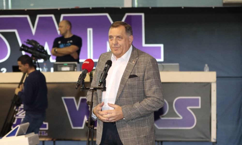 Više od 520 takmičara: Dodik otvorio međunarodni plivački miting u Banjaluci