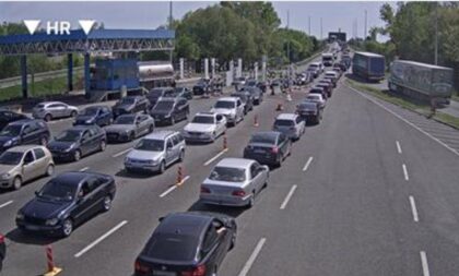 Strpljivo na ovom graničnom prelazu: U Gradišci kolone vozila na izlazu iz BiH