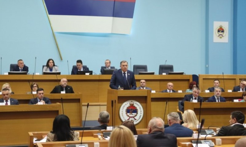 Dodik tokom obraćanja u NSRS: Svjetski stručnjaci potvrdili da se u Srebrenici nije dogodio genocid