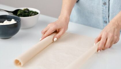 Male kućne tajne: Trik kako da isiječete papir za pečenje u obliku kruga VIDEO