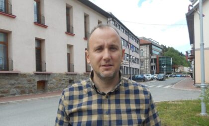 “Dupli nišani”: Kojić uvjerava da su u Potočarima kao poginuli upisani još živi ljudi