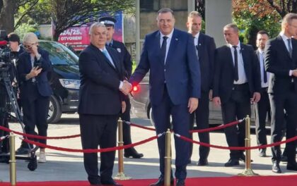 Dodik dočekao Orbana ispred Palate Republike: Sastanci zvaničnika Srpske i Mađarske VIDEO