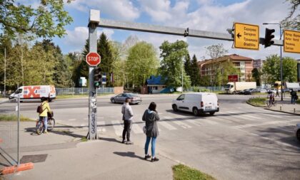 Niče još jedna kružna raskrsnica u Banjaluci: Počeli pripremni radovi kod “Kampusa”